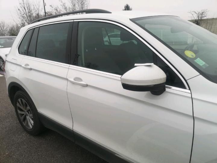 Photo 11 VIN: WVGZZZ5NZKW329156 - VOLKSWAGEN TIGUAN 