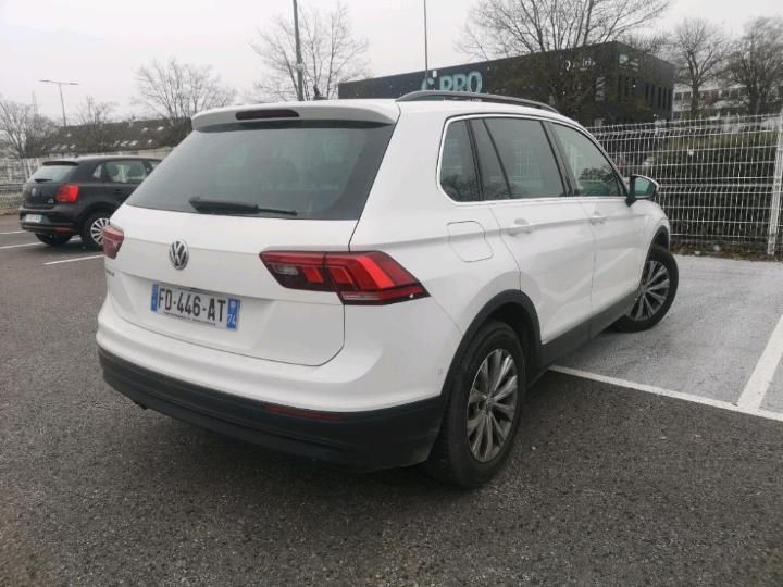 Photo 3 VIN: WVGZZZ5NZKW329156 - VOLKSWAGEN TIGUAN 