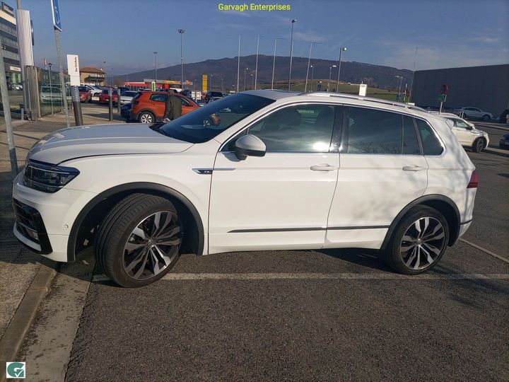 Photo 2 VIN: WVGZZZ5NZKW329890 - VOLKSWAGEN TIGUAN 