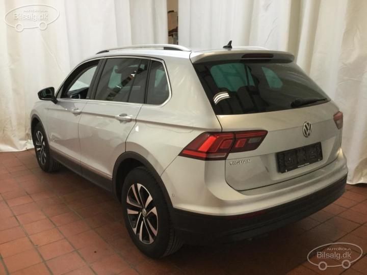 Photo 19 VIN: WVGZZZ5NZKW337677 - VOLKSWAGEN TIGUAN SUV 