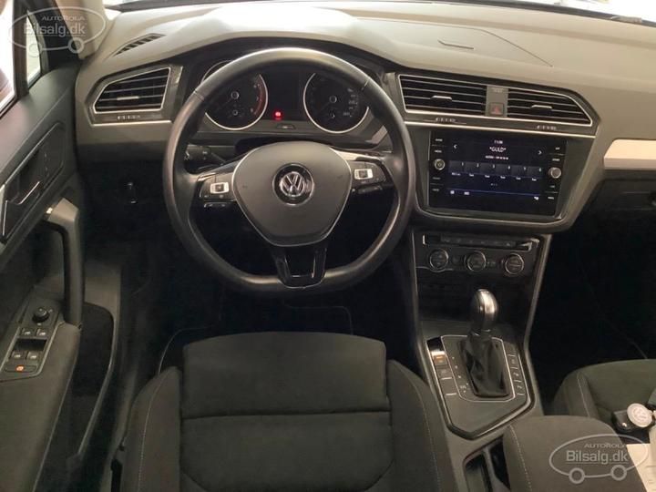 Photo 3 VIN: WVGZZZ5NZKW337800 - VOLKSWAGEN TIGUAN SUV 