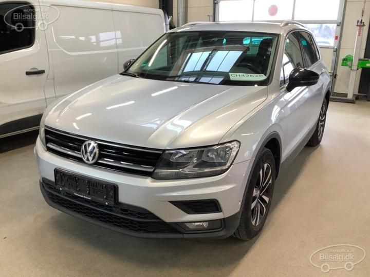 Photo 1 VIN: WVGZZZ5NZKW338417 - VOLKSWAGEN TIGUAN SUV 