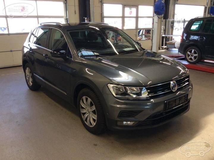 Photo 2 VIN: WVGZZZ5NZKW338656 - VOLKSWAGEN TIGUAN SUV 