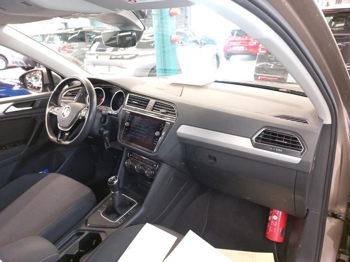 Photo 3 VIN: WVGZZZ5NZKW339073 - VW TIGUAN 