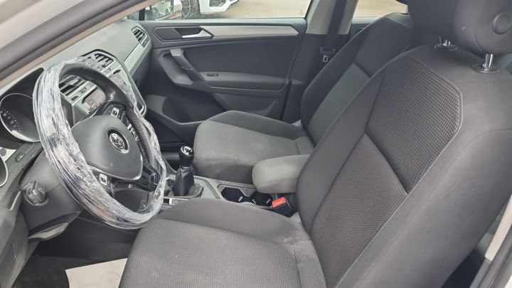 Photo 15 VIN: WVGZZZ5NZKW339354 - VOLKSWAGEN TIGUAN 