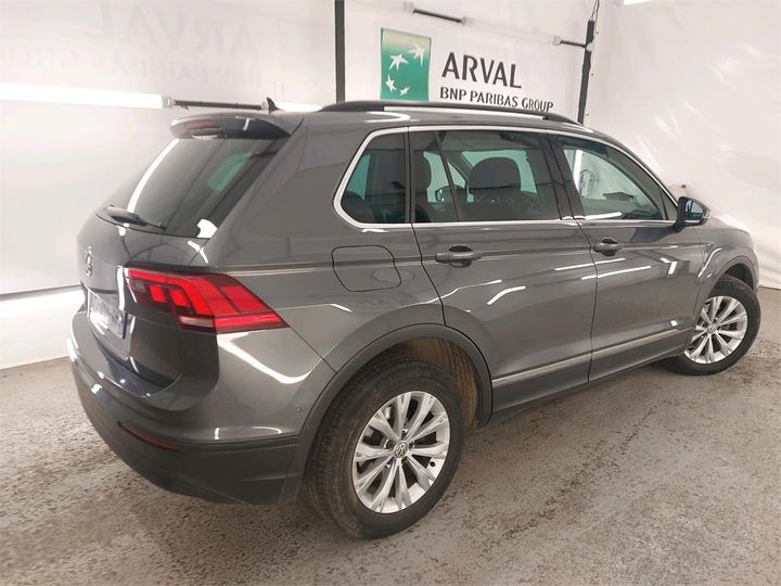 Photo 2 VIN: WVGZZZ5NZKW342904 - VOLKSWAGEN TIGUAN 