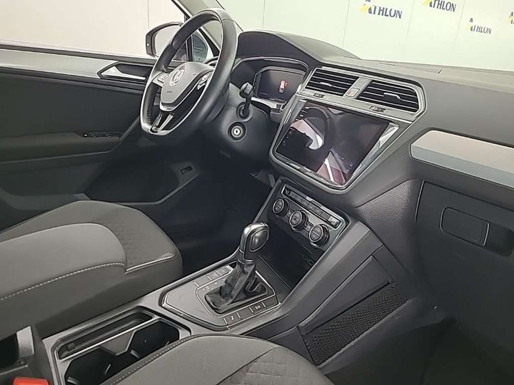 Photo 5 VIN: WVGZZZ5NZKW343077 - VW TIGUAN 