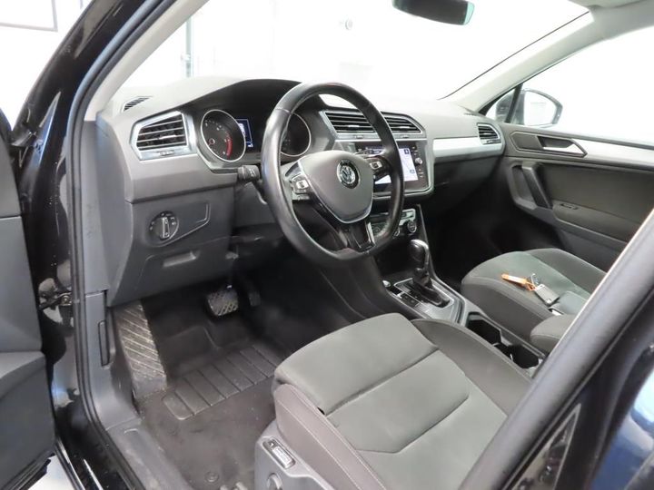 Photo 5 VIN: WVGZZZ5NZKW344218 - VOLKSWAGEN TIGUAN 