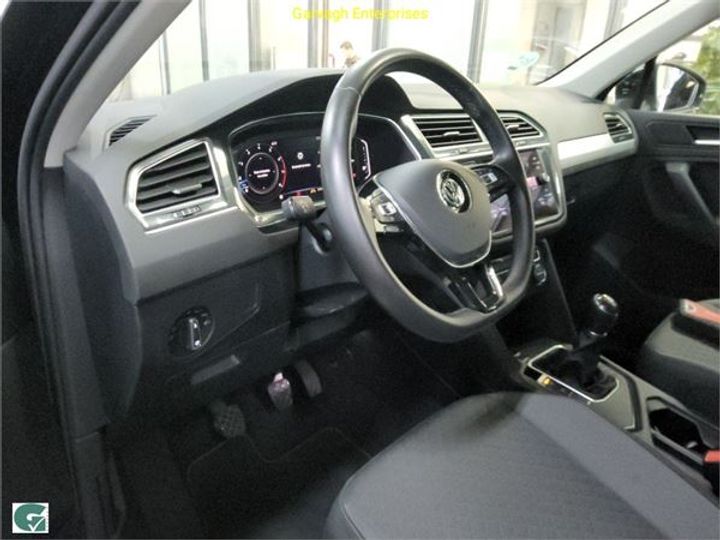 Photo 2 VIN: WVGZZZ5NZKW346470 - VOLKSWAGEN TIGUAN 