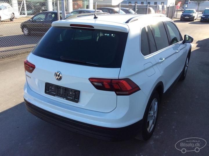 Photo 26 VIN: WVGZZZ5NZKW351181 - VOLKSWAGEN TIGUAN SUV 