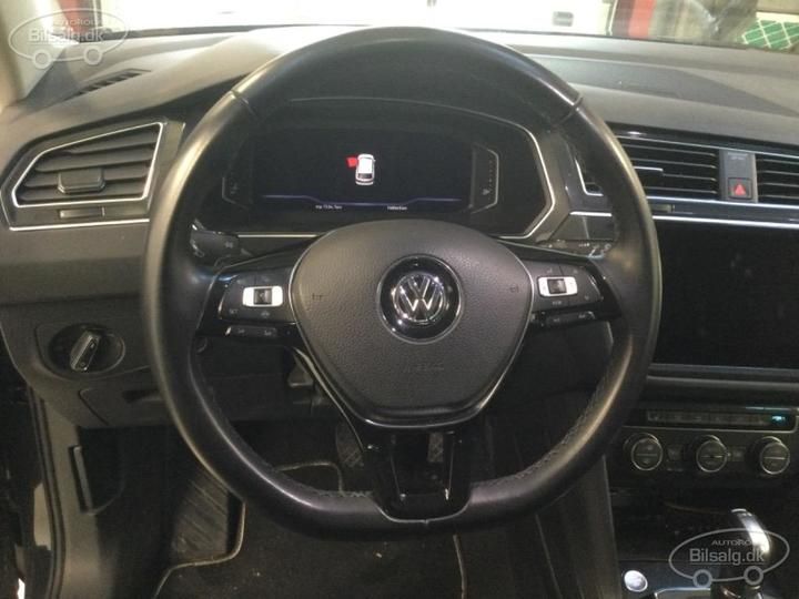 Photo 3 VIN: WVGZZZ5NZKW351768 - VOLKSWAGEN TIGUAN 