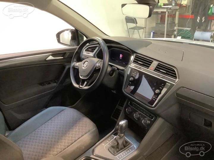 Photo 3 VIN: WVGZZZ5NZKW363138 - VOLKSWAGEN TIGUAN ESTATE 