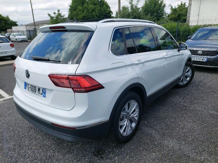 Photo 3 VIN: WVGZZZ5NZKW367445 - VOLKSWAGEN TIGUAN 