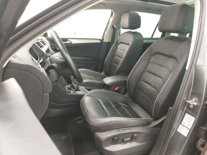 Photo 17 VIN: WVGZZZ5NZKW369717 - VOLKSWAGEN TIGUAN 