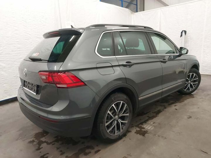 Photo 2 VIN: WVGZZZ5NZKW369717 - VOLKSWAGEN TIGUAN 