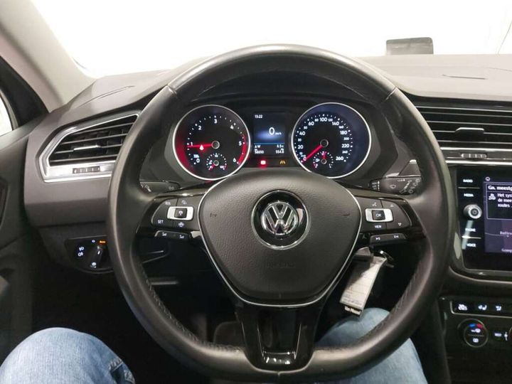 Photo 6 VIN: WVGZZZ5NZKW369717 - VOLKSWAGEN TIGUAN 