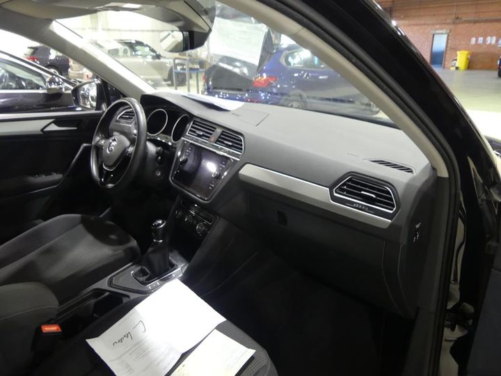 Photo 2 VIN: WVGZZZ5NZKW378457 - VW TIGUAN 