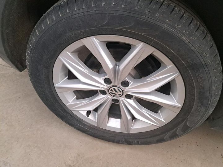 Photo 12 VIN: WVGZZZ5NZKW379926 - VW TIGUAN 