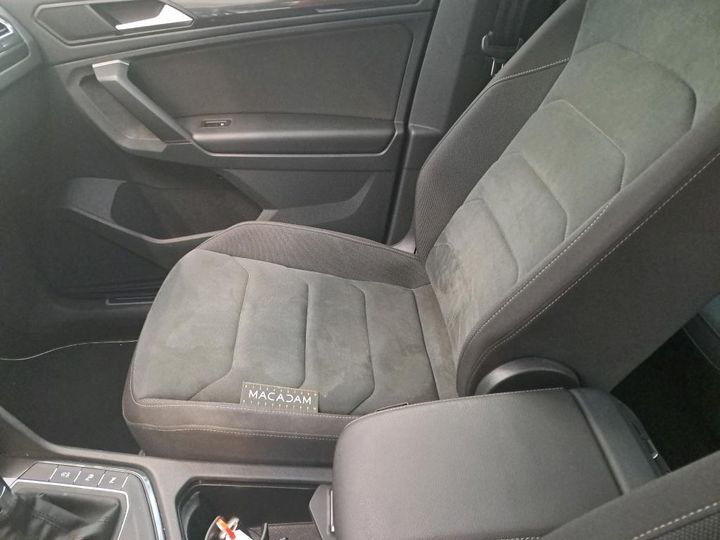 Photo 5 VIN: WVGZZZ5NZKW379926 - VW TIGUAN 