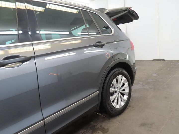 Photo 18 VIN: WVGZZZ5NZKW383484 - VOLKSWAGEN TIGUAN 