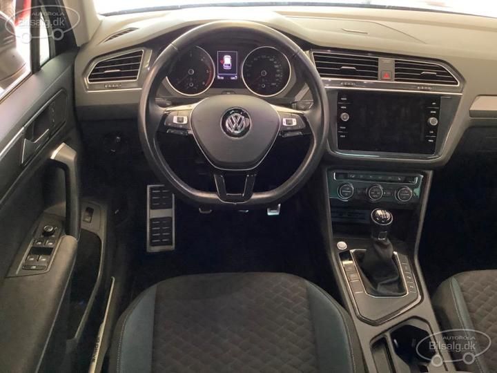 Photo 3 VIN: WVGZZZ5NZKW383931 - VOLKSWAGEN TIGUAN SUV 