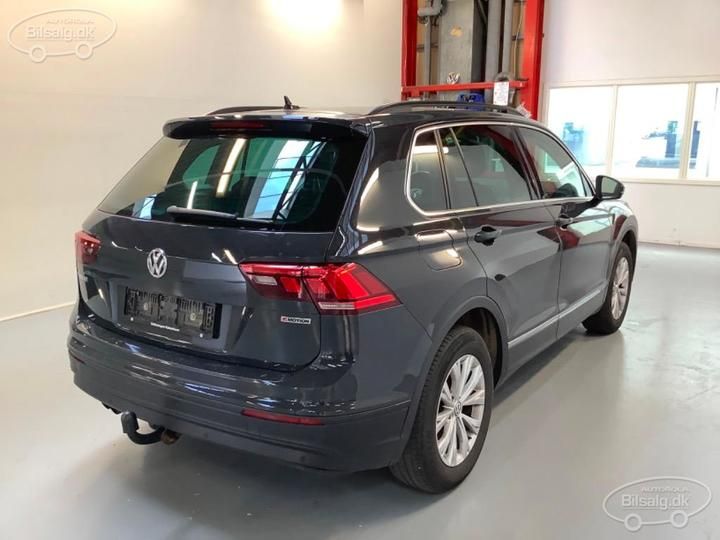 Photo 4 VIN: WVGZZZ5NZKW387699 - VOLKSWAGEN TIGUAN SUV 