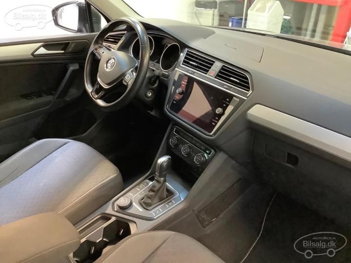 Photo 6 VIN: WVGZZZ5NZKW387699 - VOLKSWAGEN TIGUAN SUV 