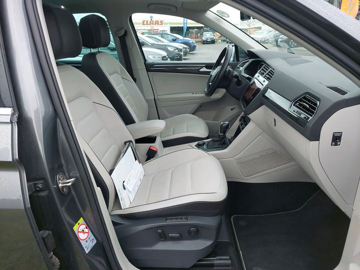 Photo 3 VIN: WVGZZZ5NZKW387897 - VOLKSWAGEN TIGUAN 