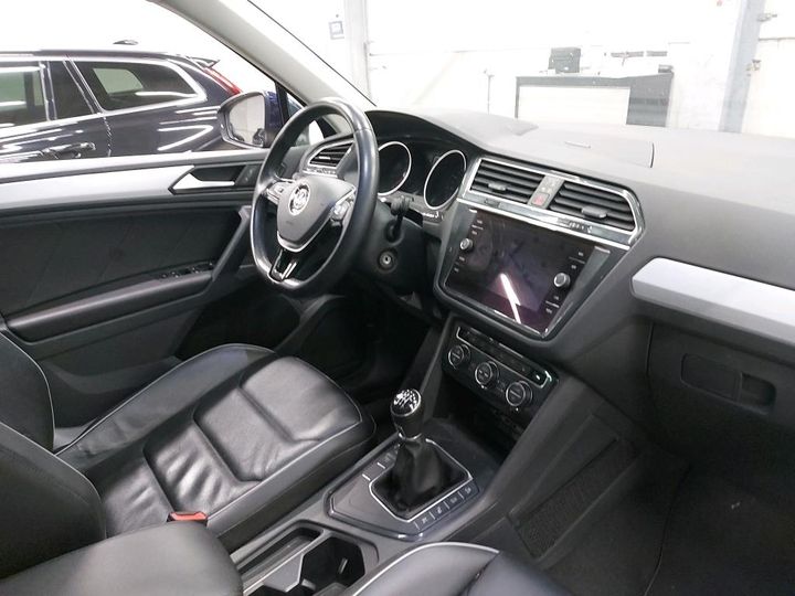 Photo 2 VIN: WVGZZZ5NZKW392411 - VW TIGUAN 