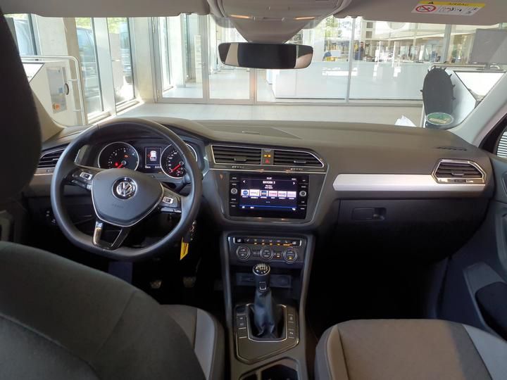 Photo 12 VIN: WVGZZZ5NZKW396321 - VOLKSWAGEN TIGUAN SUV 