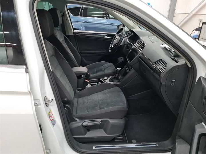 Photo 3 VIN: WVGZZZ5NZKW817023 - VOLKSWAGEN TIGUAN 