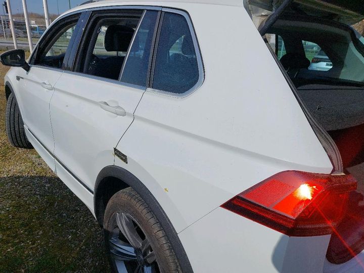 Photo 15 VIN: WVGZZZ5NZKW824823 - VOLKSWAGEN TIGUAN 