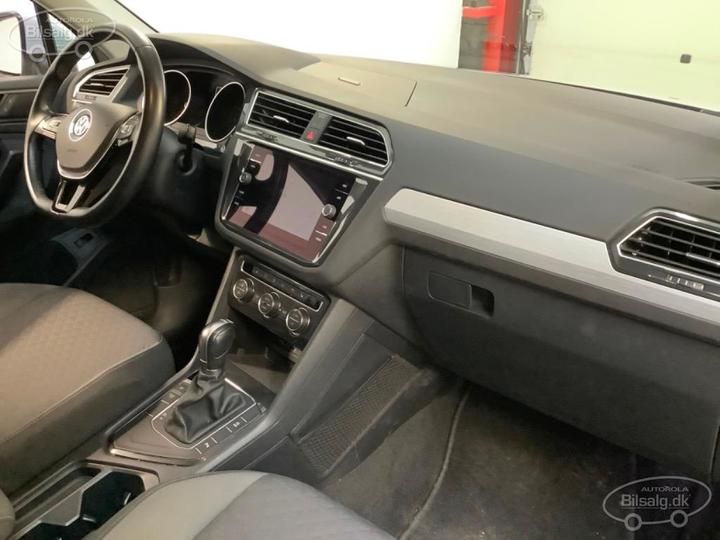 Photo 11 VIN: WVGZZZ5NZKW826222 - VOLKSWAGEN TIGUAN ESTATE 