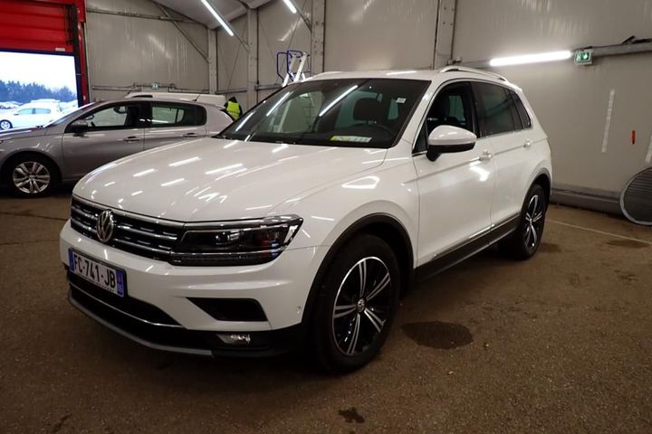 Photo 1 VIN: WVGZZZ5NZKW833127 - VOLKSWAGEN TIGUAN 