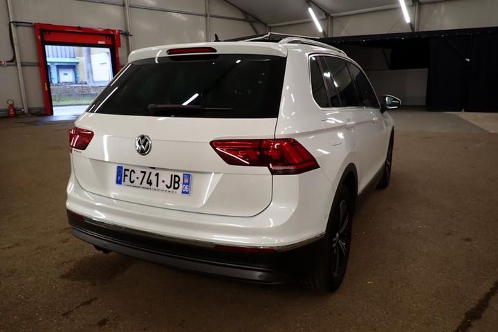 Photo 2 VIN: WVGZZZ5NZKW833127 - VOLKSWAGEN TIGUAN 