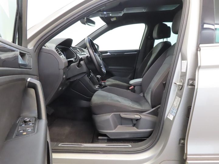 Photo 5 VIN: WVGZZZ5NZKW838751 - VOLKSWAGEN TIGUAN 