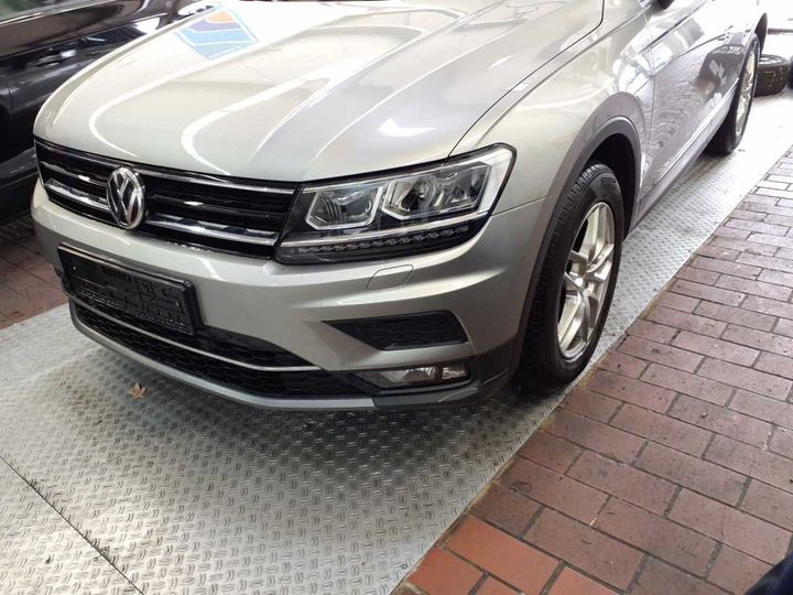 Photo 13 VIN: WVGZZZ5NZKW854924 - VOLKSWAGEN TIGUAN 2.0 TDI SCR 