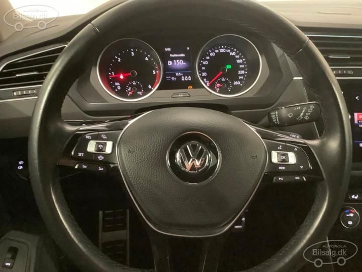 Photo 8 VIN: WVGZZZ5NZKW858435 - VOLKSWAGEN TIGUAN ESTATE 