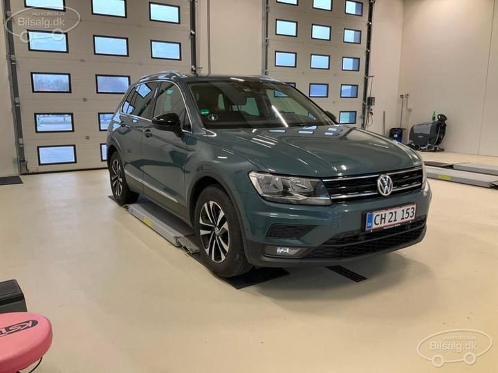 Photo 3 VIN: WVGZZZ5NZKW858631 - VOLKSWAGEN TIGUAN ESTATE 