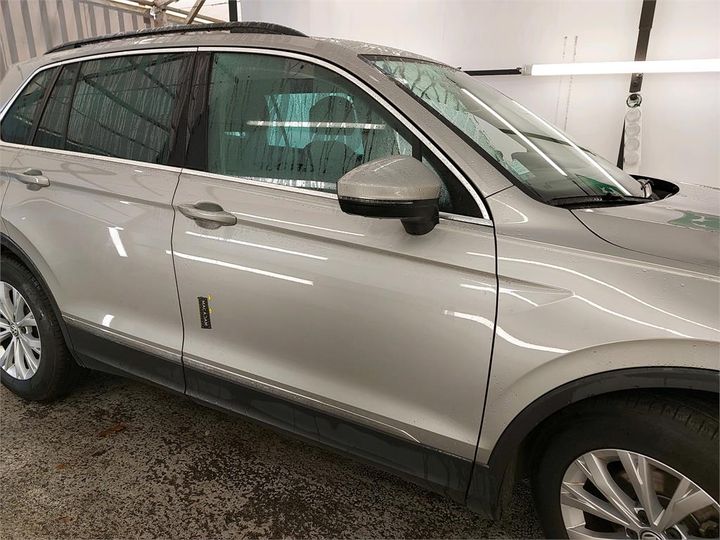 Photo 10 VIN: WVGZZZ5NZKW860039 - VOLKSWAGEN TIGUAN 