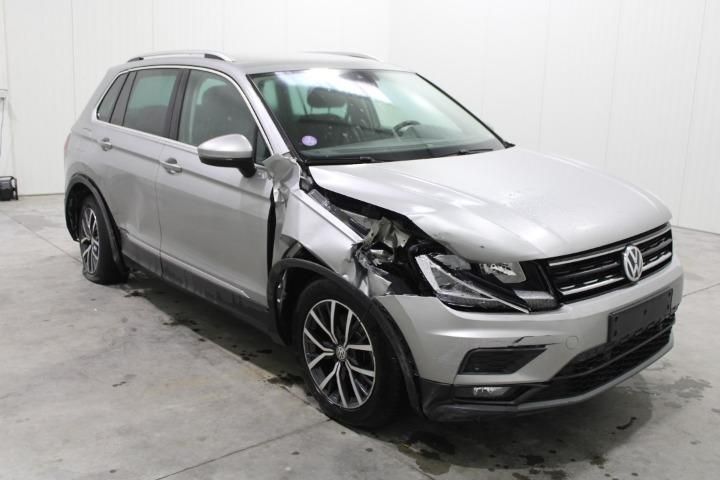 Photo 2 VIN: WVGZZZ5NZKW864264 - VOLKSWAGEN TIGUAN ESTATE 