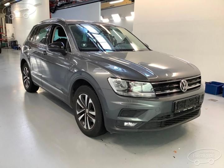 Photo 3 VIN: WVGZZZ5NZKW865508 - VOLKSWAGEN TIGUAN ESTATE 