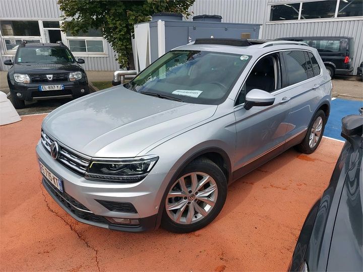 Photo 1 VIN: WVGZZZ5NZKW867395 - VOLKSWAGEN TIGUAN 