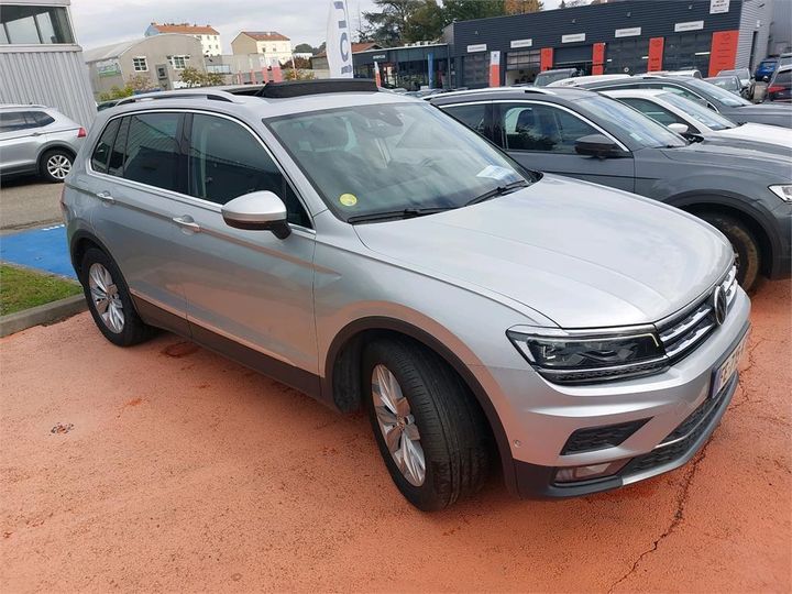 Photo 3 VIN: WVGZZZ5NZKW867395 - VOLKSWAGEN TIGUAN 