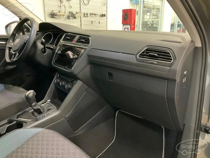 Photo 4 VIN: WVGZZZ5NZKW872001 - VOLKSWAGEN TIGUAN ESTATE 