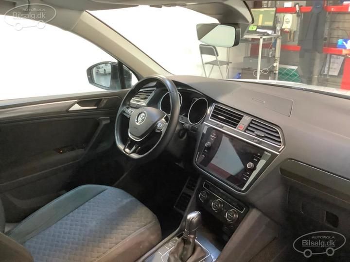 Photo 3 VIN: WVGZZZ5NZKW874996 - VOLKSWAGEN TIGUAN SUV 