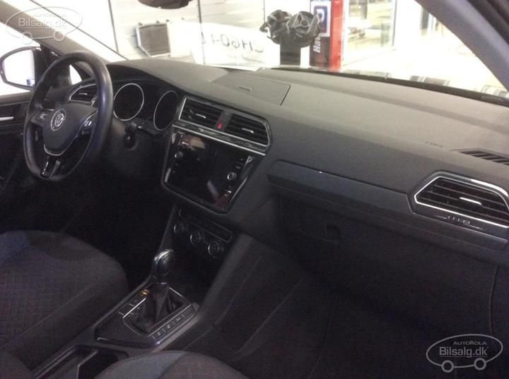 Photo 3 VIN: WVGZZZ5NZKW875759 - VOLKSWAGEN TIGUAN SUV 