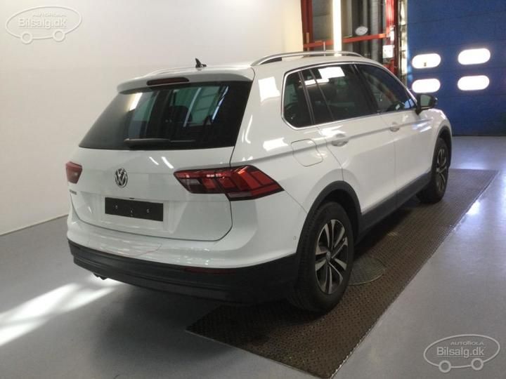 Photo 24 VIN: WVGZZZ5NZKW876470 - VOLKSWAGEN TIGUAN SUV 