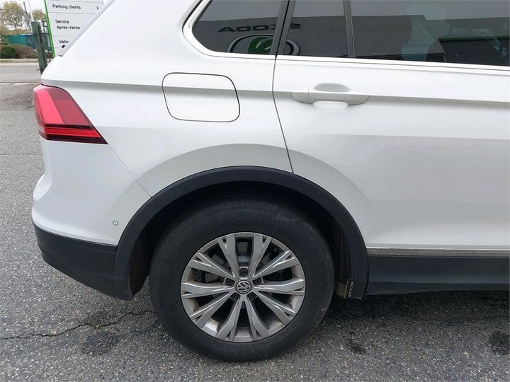 Photo 9 VIN: WVGZZZ5NZKW876830 - VOLKSWAGEN TIGUAN 