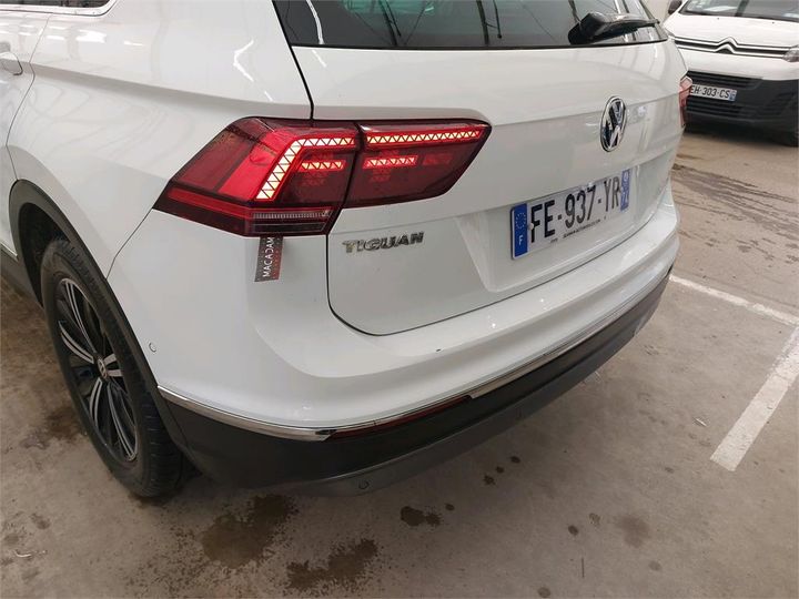 Photo 12 VIN: WVGZZZ5NZKW877797 - VOLKSWAGEN TIGUAN 